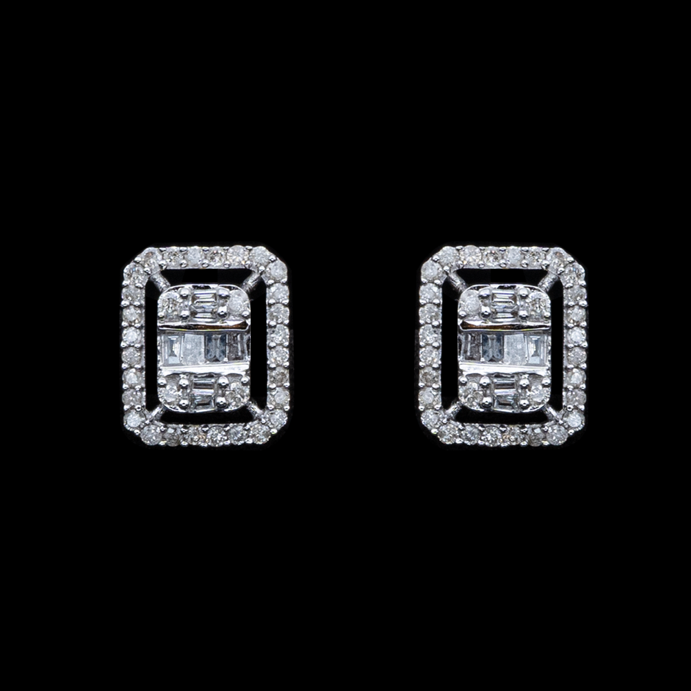 
            
                Load image into Gallery viewer, Iconic Square Earrings
            
        